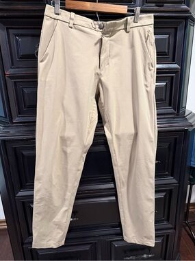 Lulu Dri fit pants